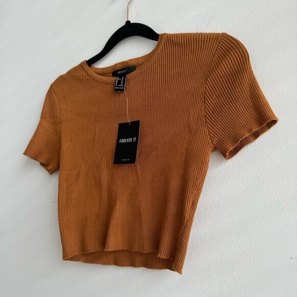 NWT - Forever 21 Mustard Ribbed Short Sleeve Crop Top - Medium - Picture 3 of 6
